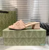 Estilo Verano Tacones gruesos Zapatillas Mujer Encaje Vamp Sandalia Diseñador de moda Zapatos de ocio al aire libre Zapatilla Lujo Tricolor Sandbeach Sandalia