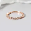 Bandringe ZHOUYANG Schlanker Verlobungsring für Frauen, einfacher Mikrozirkon, Weißgoldfarbe, zierlicher Ring, Hochzeitsgeschenke, Modeschmuck, DZR021 G230317