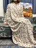 Abbigliamento etnico Musulmano Rayon Abayas Per le donne Preghiera del Ramadan Dubai Turchia Medio Oriente Femme Robe Abito africano allentato floreale Turbante attaccato 230317