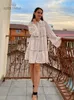 Freizeitkleider Damen Badeanzug-Vertuschungen Mandarin-Ärmel-Kaftan-Strand-Tunika-Kleid Robe de Plage Solid White Pareo Strand-Vertuschungen #Q429 W0315