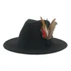 Brede rand hoeden emmer hoeden hoed fedoras winter vrouwen hoeden mannen voelden hoed veer luxe mode casual bruiloft decoreren mannen vrouwen fedora chapeau femme bonnet 230317