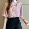 T-shirts pour femmes Broche Design Office Lady Chemise en mousseline de soie de couleur unie Femme Trompette à manches courtes Été Version coréenne T-shirt ample à col en V