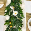 Fleurs décoratives vigne camélia artificielle décoration de salle de mariage Table murale suspendue feuille d'eucalyptus petit rotin