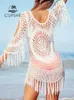 Robes décontractées Blanc Crochet Bikini Cover Up avec Fringe Garniture Femmes Sexy Creux Tunique Robe De Plage 2023 Été Maillot De Bain Beachwear W0315