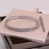 High end volledige diamanten armband Bangle mannen en vrouwen deluxe schroef armband mode klassieke liefde designer armband Party Bruiloft Accessoires Kerst Sieraden Geschenken