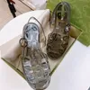 Luxe Klassieke Ontwerpers Vrouwen Sandaal Rubber Slippers Jelly Sandalen Strand Platte Casual Schoen Alfabet Snoep Kleuren Outdoor Romeinse transparante Schoenen