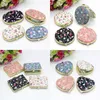 Compact Mirrors Tshou491 Mini Make -up Pocket Bloemen Draagbare tweevoudig vouw Make -up Women Vintage Cosmetic voor 230314