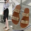 Kapcie Kapcie kobiety luksusowa moda dhinestone i wygodne otwarte palce damskie zewnętrzne noszenie dużych sandałów slajdów buty Z0317