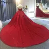 Princesse de luxe rouge arabe robes de mariée A-ligne avec longue cape cristal perlé corset à lacets chapelle train robe de mariée robe de mariée