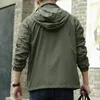 Giacche da uomo Giacca militare impermeabile Primavera Autunno Giacca a vento casual Uomo Cappotti sottili da esterno con cappuccio traspirante 6XL AbbigliamentoUomini