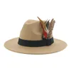 Brede rand hoeden emmer hoeden hoed fedoras winter vrouwen hoeden mannen voelden hoed veer luxe mode casual bruiloft decoreren mannen vrouwen fedora chapeau femme bonnet 230317