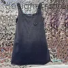 Designer de robes décontractées de base 2022-Grey Denim Women Dress Vintage Badge Designer Jupes Personnalité Vêtements sans manches 8GYH FHWK