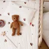 Sängkläder sätter koreanska quiltade spjälsarkbjörn olivkanin broderi baby barnsäng plåt bomull barn madrass spädbarn säng täckning tillåta skräddarsydd 230317