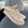 miu Retro Sneakers Pantoufles Cuir blanchi Miu chaussures blanches femmes Chaussures de skate à fond épais vintage chaussures sales semelles souples 3 styles 5E915D_3G63_F0009_F_005 vente en gros1