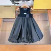 Tide Brand Girls Jurk Fashion Kids Vest Dresses Blouse Stitching Rokken 2023SS Zomer Mouwloze geplooide rokken Designer Princess Black Rok voor meisjes 100-150 cm