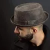 Breda randen hattar hink hattar 100% läder fedora hatt för män platt fläsk paj hatt gentleman bowler kyrka jazz sun hatt stor 4size s m l xl 230316