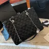 Hot 10A Tote Vintage CC Bag Bag Bag الشهيرة حقائب مصممة شهيرة نساء Caviar Leather Big Handbag Classic Grand Shopping Bag Lady Black