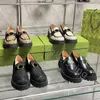 Designerskie sukienki buty damskie platforma trampki mokasyny gumowe czarne błyszczące skórzane grube okrągłe tenisówki grube dolne buty z rozmiarami pudełka 35-40