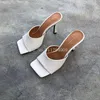 Slippers 2023 وصول النساء الموضة عالية الكعب في الصنادل شرائح إصبع قدم مربع زلة على البغال أحذية امرأة الصيف