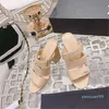 Sandali di design di lusso 2023 Moda Amina Channel Donna Estate Tacchi alti Pantofole casual da studente con lacci incrociati in pelle