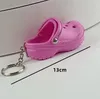 Bulkpris Mini tofflor Keychain Pendant Accessories Hole Shoes Bag Keychains smycken Ryggsäck Key Chain Gift