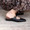 Tofflor Retro Hanged Metal Shoes Woman 2023 Spring Summer äkta läder Kvinnor Flat Fashion Basic Working Mules