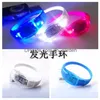 Favor de fiesta Fábrica Personalizada Venta al por mayor Pulseras con dijes Joyería Activada Control de sonido Led Pulsera intermitente Iluminar Brazalete Muñeca Otoua