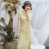 Vêtements Ethniques Jaune Costumes Traditionnels Chinois Femmes Robe Moulante Serrée Printemps Eté Imprimé Mi-Longueur Cheongsam Mode Col Mince