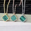 Designer Jewelry Four Leaf Clover Necklace Set Pendant Necklaces Bracelet Stud Earring Gold Silver Mother of Pearl Green Flower Necklace Link Chains Womens Chain