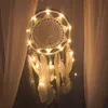 装飾的な置物ファンシードリームキャッチャーLED STRING HOLLOW HOOP SUN LACEペンダントフェザー