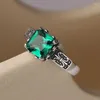 Pierścionki ślubne punk zielony cyrkon dla kobiet mężczyzn geometryczny palec palec biżuterii przy imprezie przyjęcia przyjaciela 2023