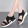 Verano 6386 Sandalias Mujeres zapatillas abiertas cuñas negras cuñas negras zapatos de playa al aire libre calzado cómoda damas diapositivas 594