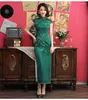 Abbigliamento etnico Abito cinese per la sera delle donne Cheongsam ricamato in seta Lungo modificato Grande manica corta QIPAO QJ sottile