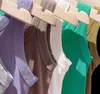 2023 Novo designer de verão Moda tanque feminino Sling Vest Pure Cotton Stretch Sport Sports Running Yoga Luxury Multiple Colors