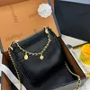 23p Womens Lucky Charm Bucket Bags Gold Metal Hardware Matelasse Chain Crossbody Shoulder Handbags Outdoor Street Trends Sacoche Pocket 16x18cm