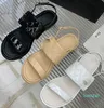 Varumärkesdesigner Womens Sandals 2023 Platta botten sommarskor C Högkvalitativ äkta läder Casual Sandaler 10A i en låda storlek 35-41 läder i ruta 10a
