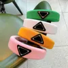 Fluffy leather headband designers enamel big triangles black nylons green alloy towel headbands for washing face hair men accessories hairband ZB043 F23