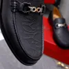 2023 Mens Dress Shoes Fashion Designer Casual Driving Shoes Men Comfortabele feest trouwpak Brand Slip op Oxfords schoenen maat 38-44