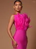 캐주얼 드레스 여름 패션 여성 섹시한 Strapless 브라운 핑크 깃털 Bodycon 붕대 드레스 2023 우아한 미디 이브닝 클럽 파티