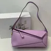 Sac Hobo Lady Designer en cuir de veau nappa Premier sac Une forme cuboïde et une technique de coupe précise créent des lignes géométriques distinctives