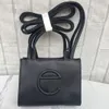 CT New Tote Bag Designer Bag Unisex 쇼핑 가방 모든 사람을위한 일상 가방 원래 부티크 패키지 럭셔리 백 지퍼 버튼 핸드백 클래식 클러치 qzzw123