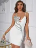 Abiti casual Estate Donna Sexy Scollo a V Backless Crystal Diamonds Bianco Sparkly Bodycon Bandage Dress 2023 Elegante Evening Club Party