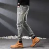 Светлые красивые серые джинсы Мужские весенние и летние стройные упругие прямые штаны 2022