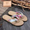 Slippels Women Fashion Slides Dames bloemen Geïemiteerde stro flip flip flops Outdoor Sweet non-slip sandalen Hennep touw Espadrille Beach schoenen Z0317