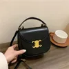 Cosmetic Bags Cases Fashion One Shoulder Bags Women's Handbag High-quality design portable Tote semi-round Saddles bag Luxury casual Cross-body Portable