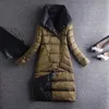 女性のトレンチコート2023ウィンターパーカーの女性ジャケット太い綿パッド入りジャケットウォームオーバーコートメスロ​​ングスノーコートパーカーアウトウェア5xl