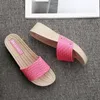 Zapatillas de tacón de 4,5 cm de suela suave y gruesa para interior y exterior