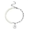 Charm Armbänder Edelstahl Imitierte Perlenkette Initiale 26 Alphabet Namensarmband Für Frauen Mädchen Brief Hochzeit Schmuck