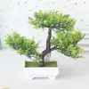 Decoratieve bloemen kunstmatige planten bonsai boom kleine dennen pot nep huizen tuin tafel decoratie plastic kantoor