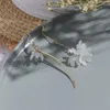Baumeln Ohrringe Koreanische Weiß Arcylic Lange Blume Blütenblatt Tropfen Für Frauen 2023 Nette Süße Unregelmäßige Quaste Trendy Schmuck Geschenk